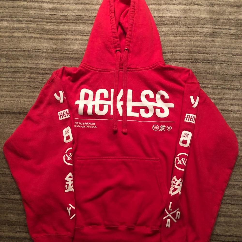Sweatshirt